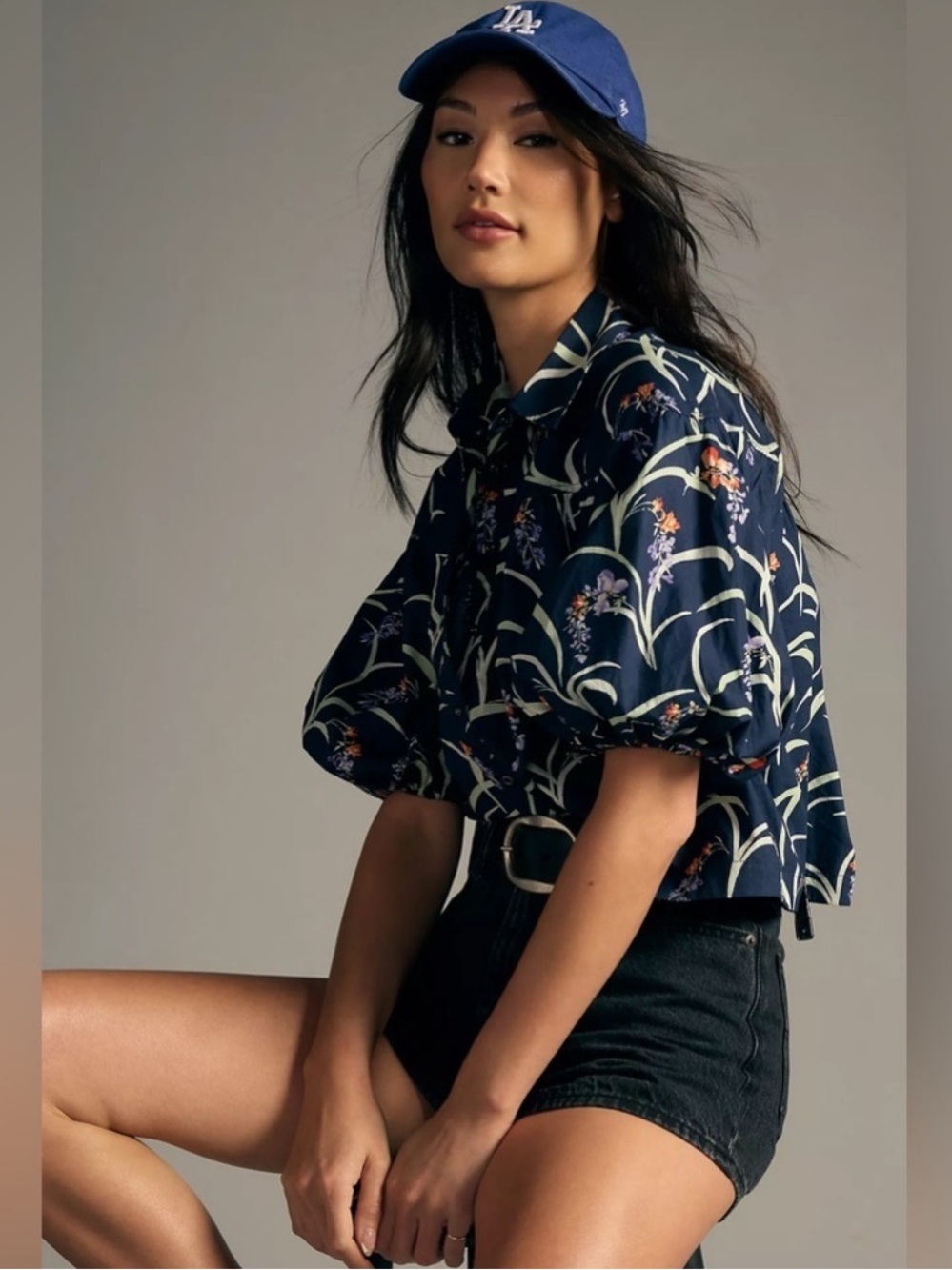 Anthro Maeve Bubble Sleeve Cotton Floral Blouse size Small Navy